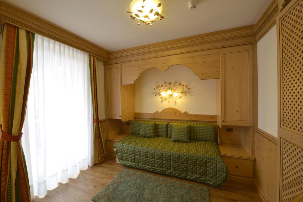 La Torretta Hotel Passo del Tonale Exterior photo