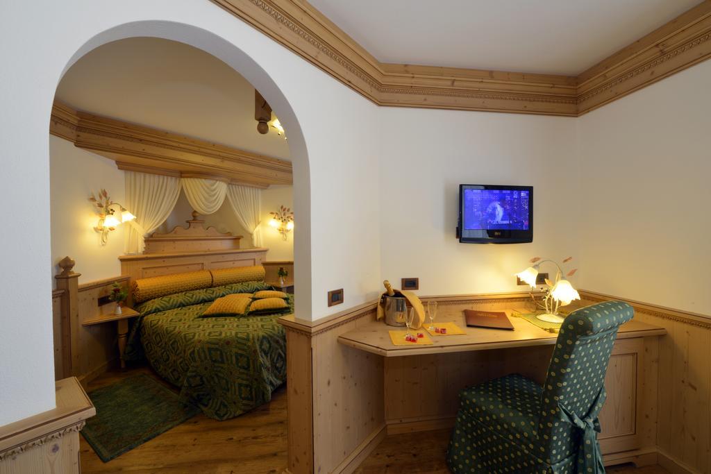 La Torretta Hotel Passo del Tonale Exterior photo